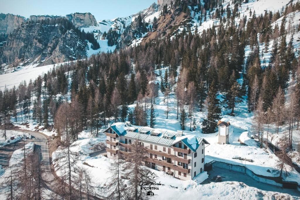 Una Perla A Cortina Cortina dʼAmpezzo Extérieur photo